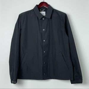 NWOT Gap Windbreaker 100% Recycled Nylon Black Size Medium NEVER Worn